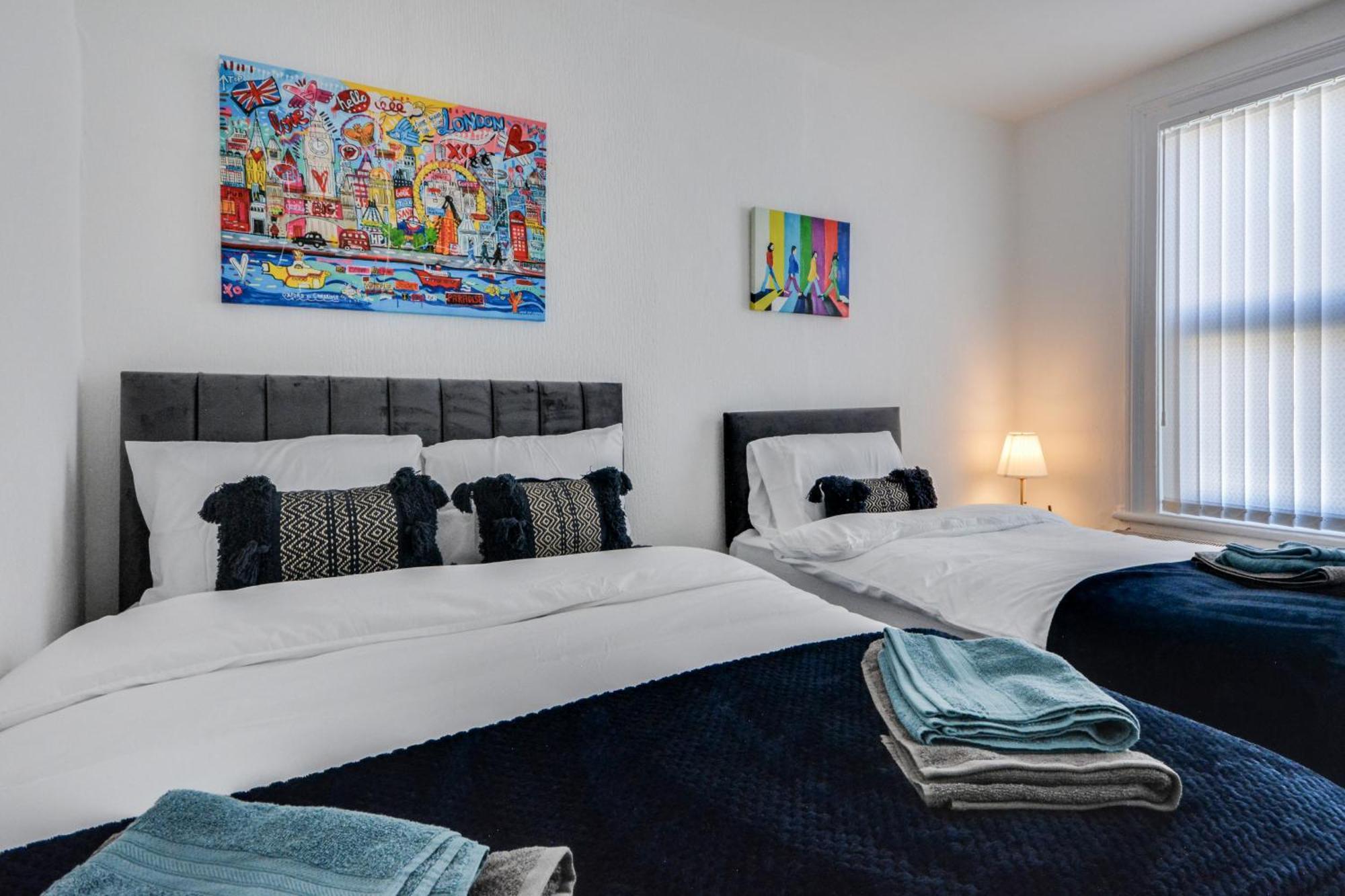 Stay With Alexandra 2 Free Parking - High Speed Free Wifi Liverpool Bagian luar foto